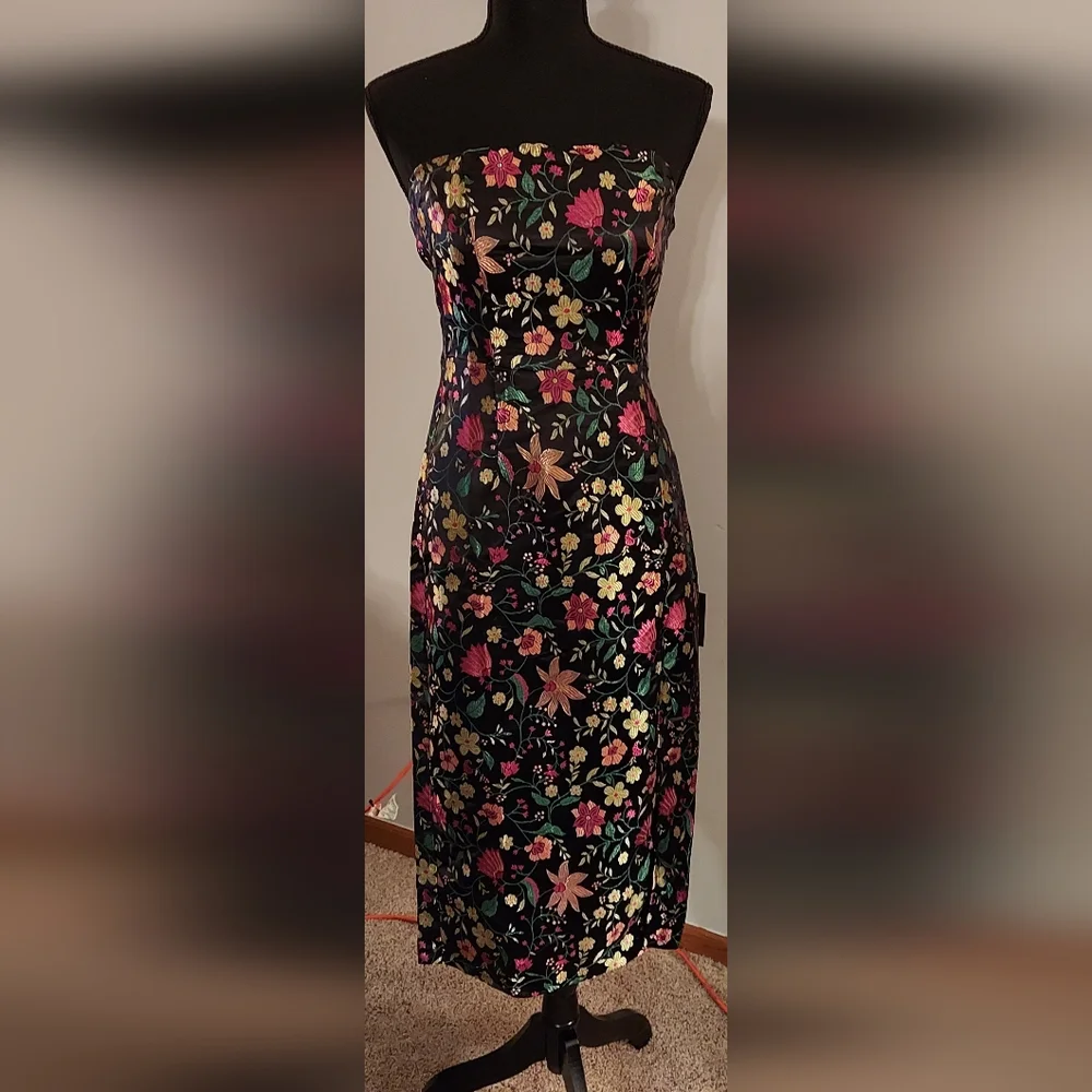 Lulu's Black Strapless Floral Midi Dress - Picture 1 of 9